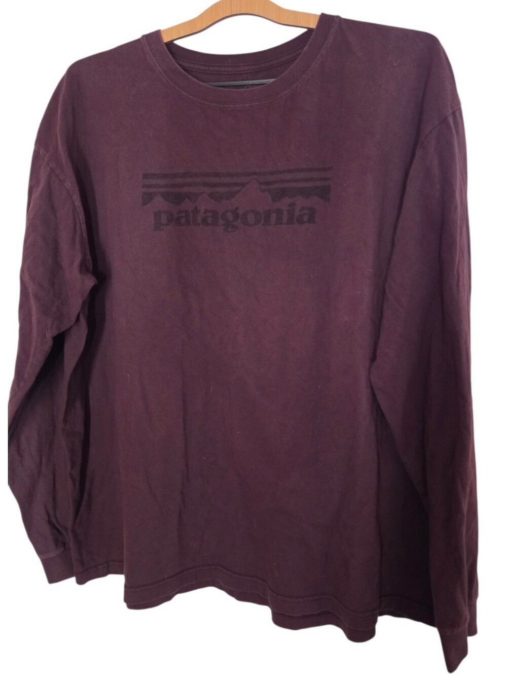 Patagonia Men's Long-Sleeve Logo Crewneck Sweater - Deep Plum